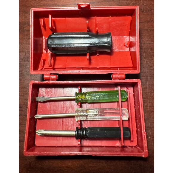 Vintage Small Red Plastic Tool Chest 6 Different Interchangeable Drivers Toolbox - Picture 4 of 5